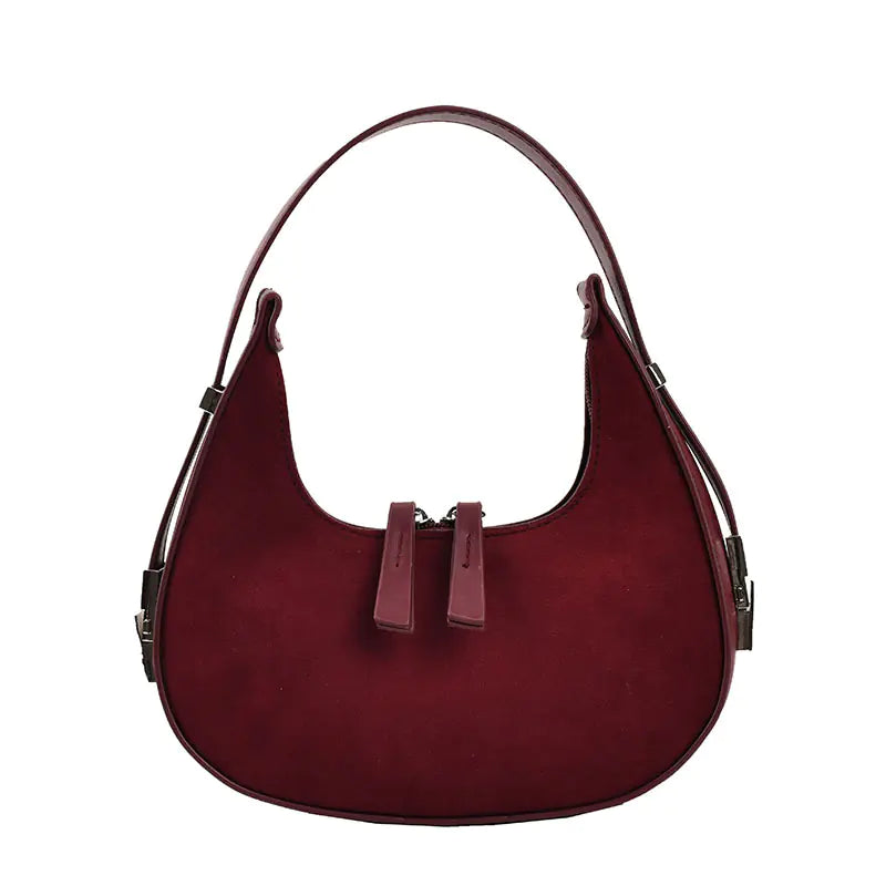 Trendy Women's Shoulder Bag - Winter 2022 Collection