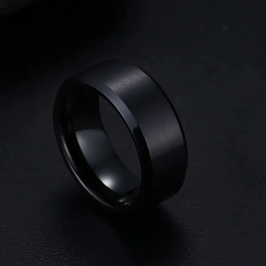 Unisex Glossy Geometric Cut Ring